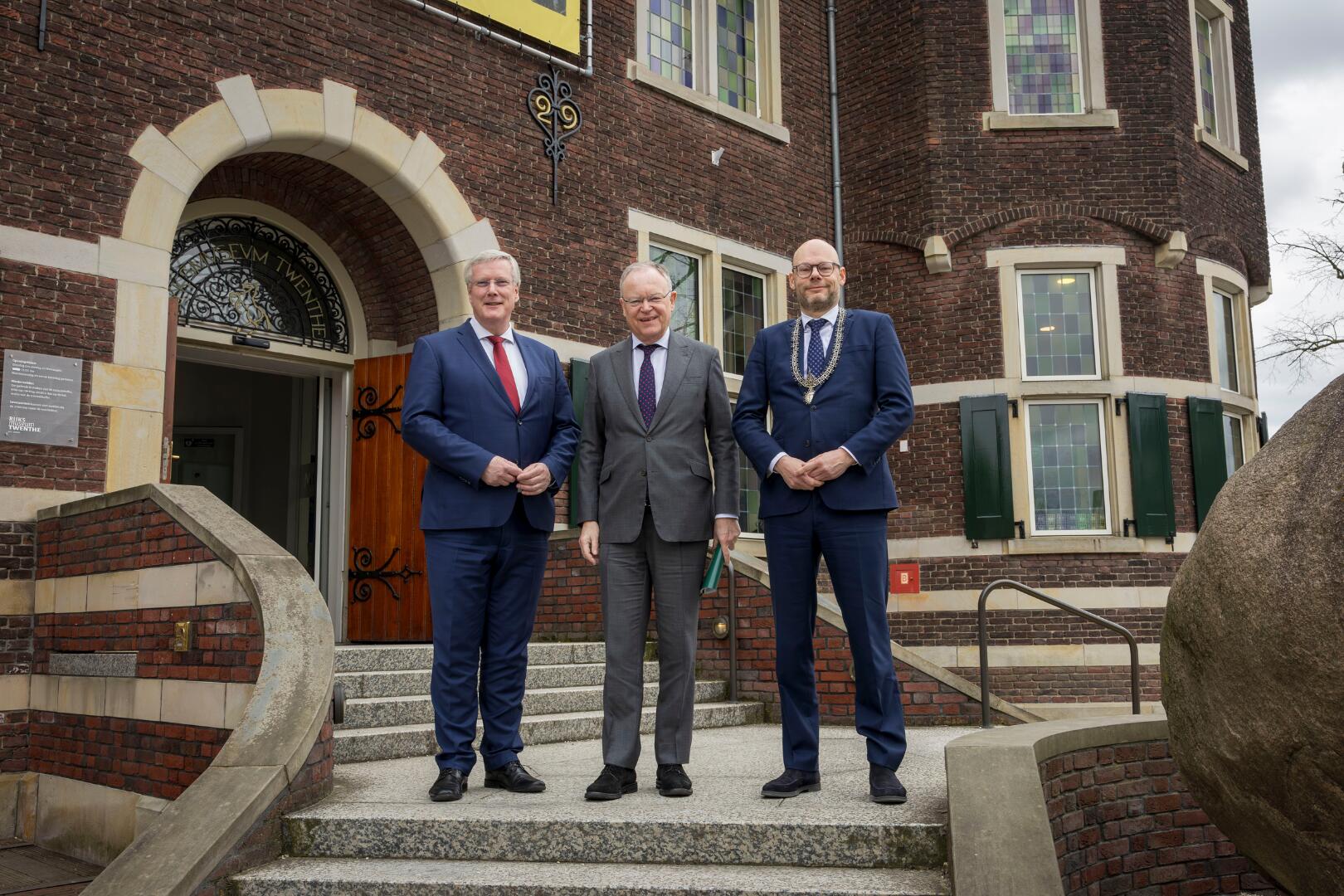 Template FORMAT_Standard (5)