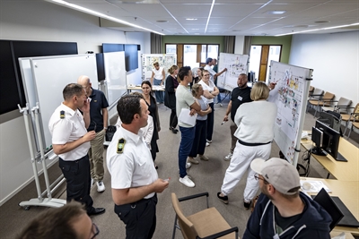 Een kijkje achter de schermen bij de grensoverschrijdende rampenoefening in Enschede. Een kijkje achter de schermen bij de grensoverschrijdende rampenoefening in Enschede. © Bureau Acute Zorg Euregio / Robin Hilberink.